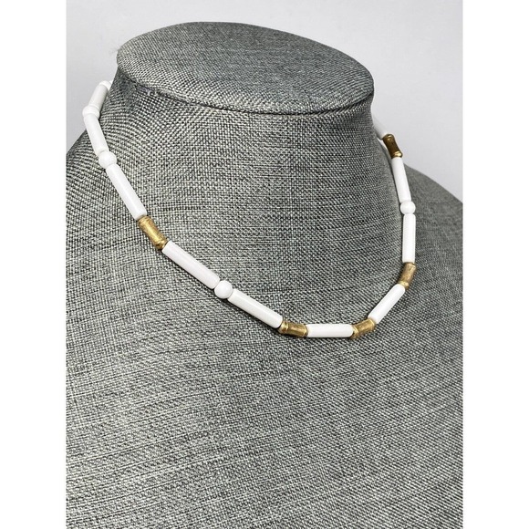 Park Lane Vintage Necklace Plastic Gold Tone 16” - Picture 2 of 8